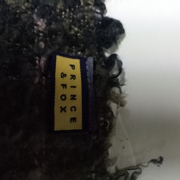 Prince & Fox  Plaid Tassel Shawl Scarf Wrap, Navy Taupe Cream, Pre_owned - Picture 3 of 7